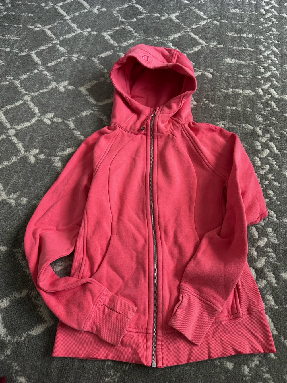 lululemon scuba zip up size